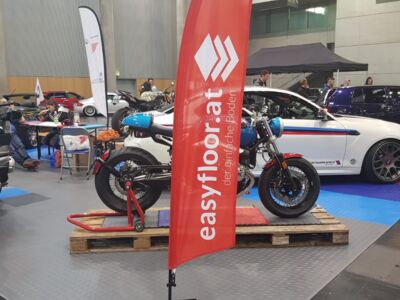 Boden für Messestand - BMW Farben / BMW Club