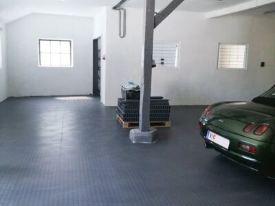 PVC Fliesen als Garagenboden - easyfloor