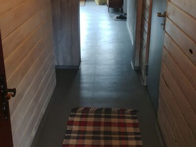 Neuer Boden für Werkstatt