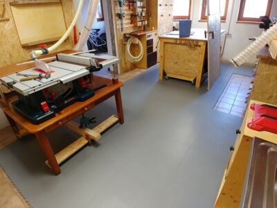 Neuer Boden für Werkstatt