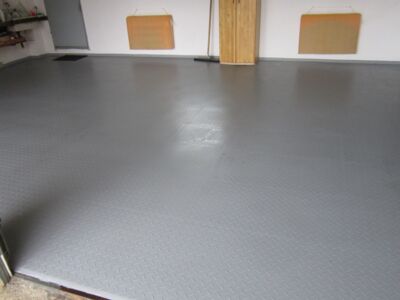 PVC Fliesen als Garagenboden - easyfloor