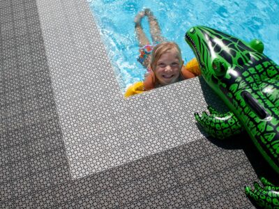 Poolumrandung
