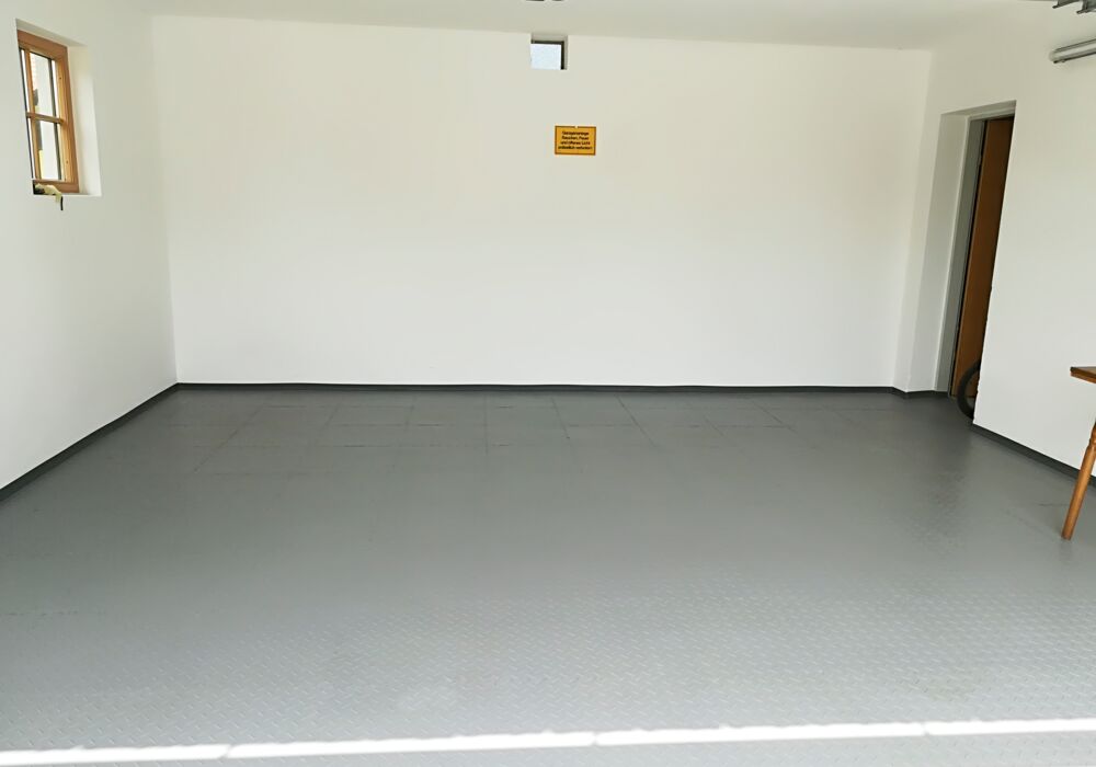 Sanierung - Garagenboden Grau (Privat)