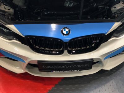 Boden für Messestand - BMW Farben / BMW Club
