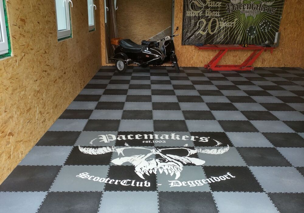Garagenboden mit Logodruck