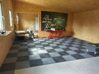 Garagenboden mit Logodruck